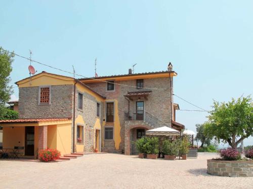 Pescia Apartment | Apartment I Colletti - App- Luna by Interhome