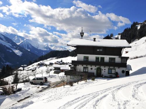 Schonbach Apartment | Apartment in Hollersbach near Ski Slopes