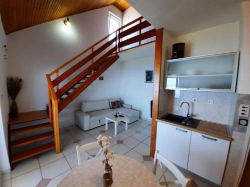 Susica Apartment | Apartment in Murter with sea view, terrace, air conditioning, W-LAN 5026-1