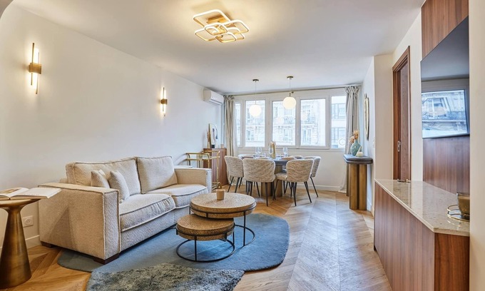 Saint-Vincent-de-Paul Apartment | Apartment in the Center of Paris