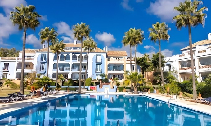 Bahia de Casares Apartment | Apartment 'La Perla De La Bahía, Espectacular' with Sea View, Wi-Fi and Air Conditioning