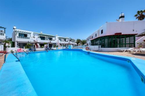 Matagorda House | Apartment La Vela Azul -POOL & TENNIS - free AC &Good WIFI- Smart TV