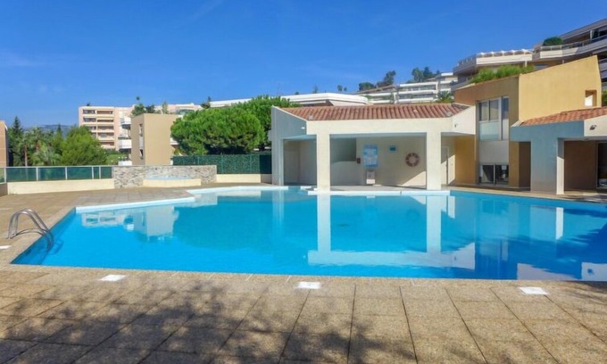Nice Apartment | Apartment Le Plein Ciel in Nice - 4 persons, 2 bedrooms