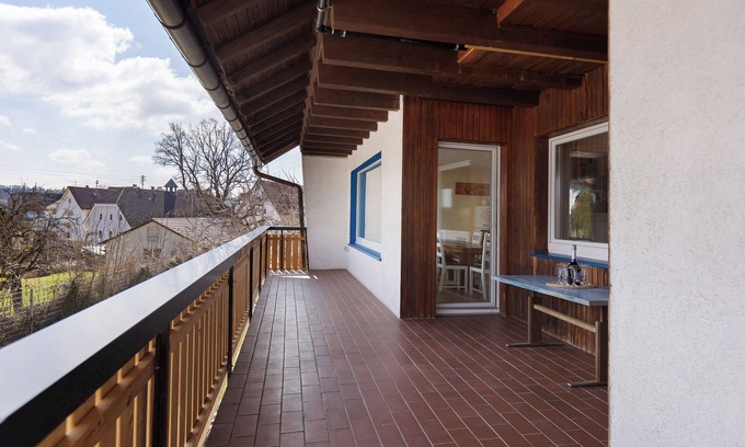 Reiselfingen Apartment | Apartment 'Leon, 130qm, 3 Schlafzimmer' with Shared Terrace, Shared Garden and Wi-Fi