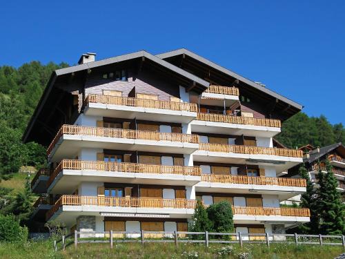 Veysonnaz Apartment | Apartment Les Crêtes 1-3 by Interhome