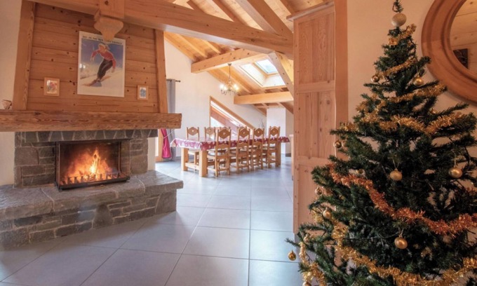 Taninges Apartment | Apartment 'Lou Betandy - 9 Pers' with Mountain View, Private Garden and Wi-Fi