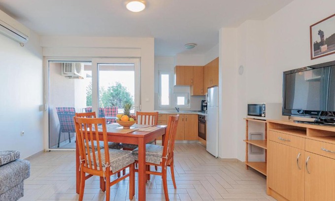 Nin Apartment | Apartment Mlasina-2 by Interhome