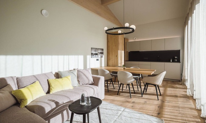 Lutago Apartment | Apartment 'Nature Sonne' with Mountain View, Terraces & Wi-Fi