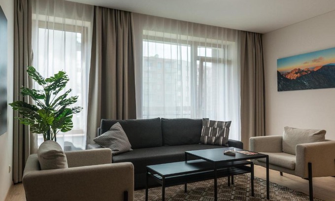 Business District Apartment | Apartment next to Panorama Mall 4