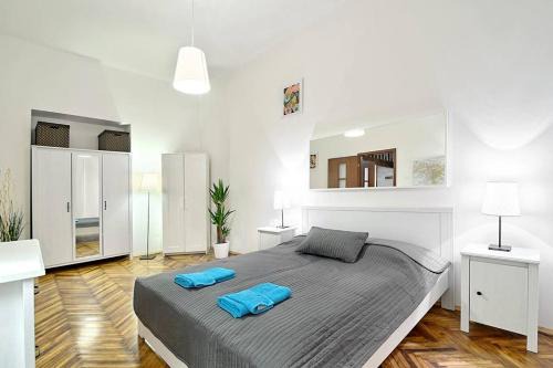 Wesoła Zachod Apartment | Apartment next to the Main Square