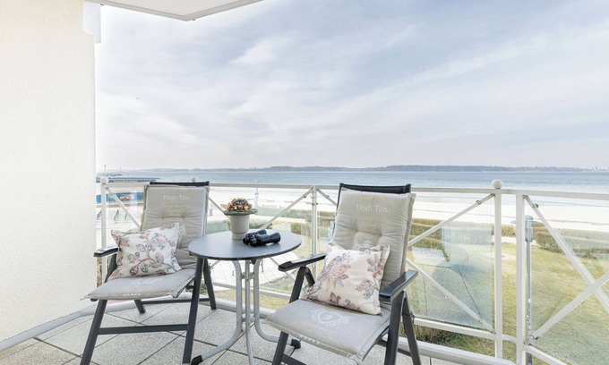 Probstei Apartment | Apartment no. 16 with balcony in the apartment house Strandhotel Laboe