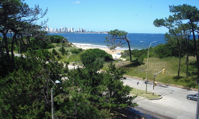 Cantegril Apartment | Apartment on the mansa beach in Punta del este