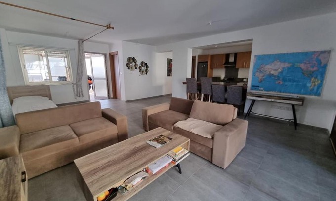 Universal Apartment | Apartment Pearl Park Residence
