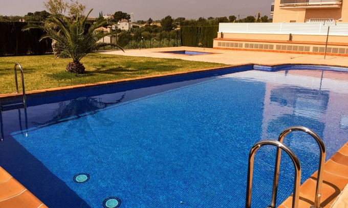 El Perello Apartment | Apartment 'Turó De Tjelle' with Sea View, Wi-Fi and Air Conditioning