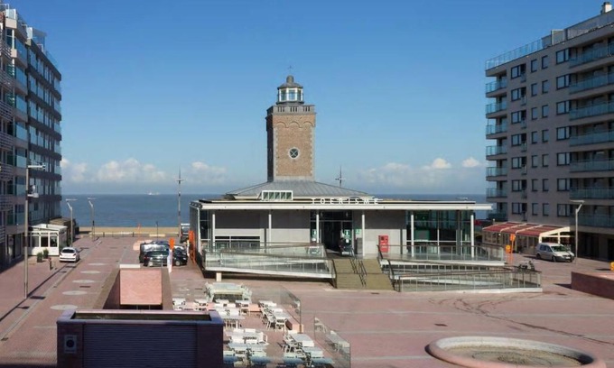 Knokke Apartment | Apartment with a view and parking