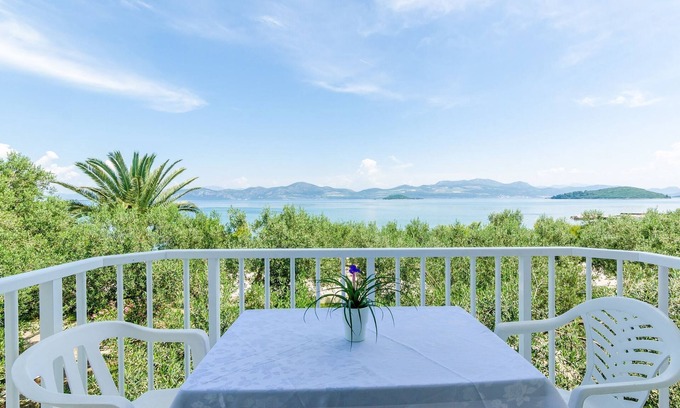 Drace Apartment | Apartment with balcony and sea view
