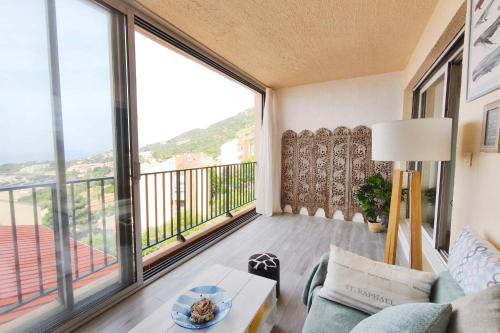 Ajaccio Apartment | Apartment with balcony - sea view