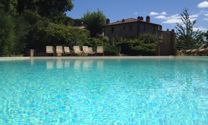 Piegaro Apartment | Apartment with private garden and infinity pool, perfect for daily town trips