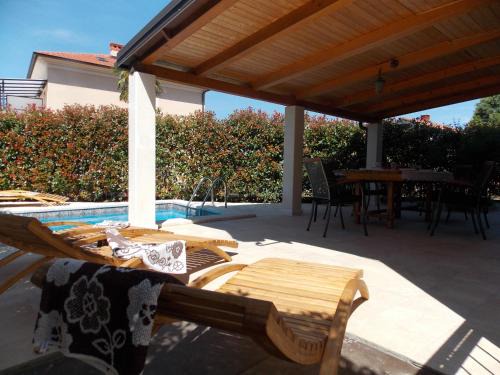 Njivice Apartment | Apartment with private pool