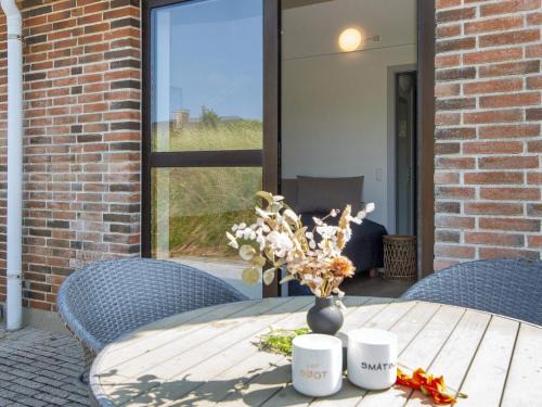Vedersø Klit House | Apartment with shared kitchen in Holiday park