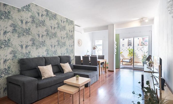 La Font de la Guatlla Apartment | Apartment with terrace a step away from Montjuic, Barcelona