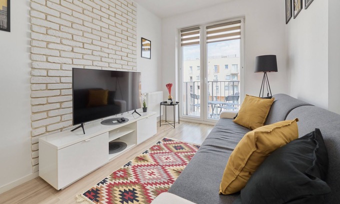 Psie Pole Apartment | Apartment Zakladowa by Renters