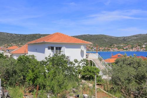 Vinisce Apartment | Apartments by the sea Vinisce, Trogir - 11029