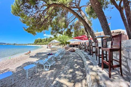 Kastel Stafilic Apartment | Apartments & Rooms Seaside