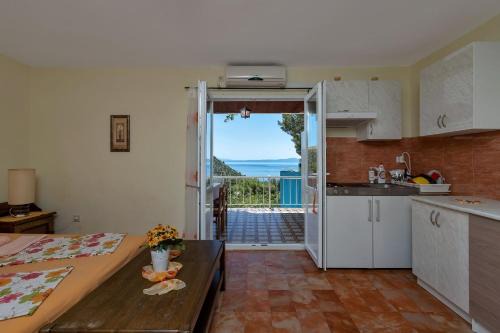 Krvavica Apartment | Apartments Vlatko - affordable & cosy