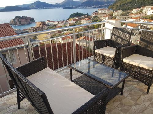 Sveti Stefan Apartment | Apartments Vukovic