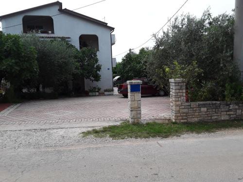 Valica Apartment | Apartments with a parking space Sosi, Umag - 15967