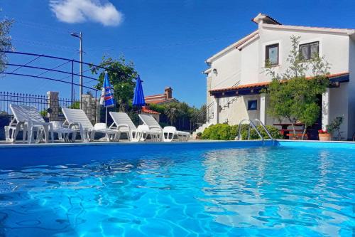 Zbandaj Apartment | Apartments with a swimming pool Zbandaj, Porec - 14154