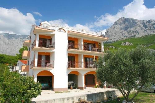 Promajna Apartment | Apartments with parking space Promajna, Makarska - 20785