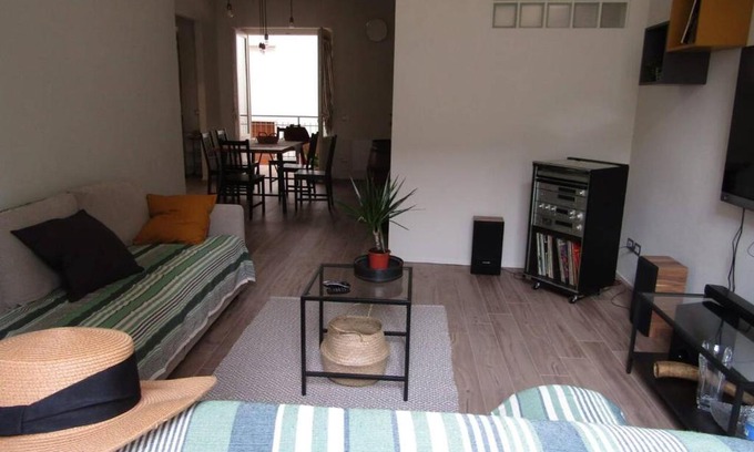 Camaiore Apartment | Appartamento in centro storico.