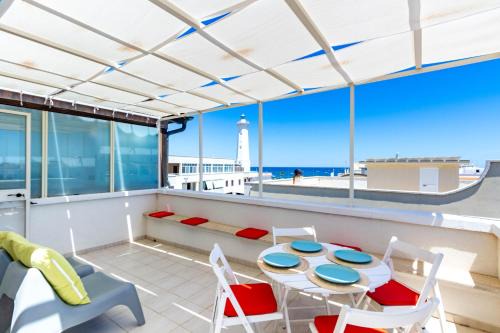 Torre Canne Apartment | Appartamento La Terrazza sul Faro - MyHo Casa