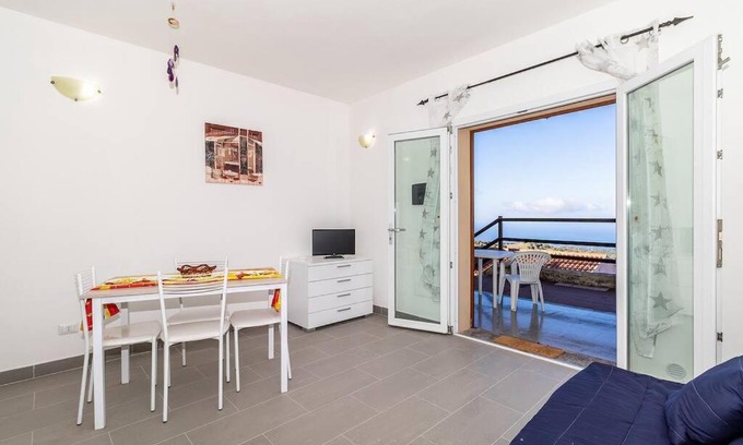 Trinita d'Agultu Apartment | Appartamento monolocale vista mare FT6