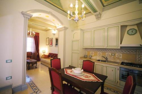 Rapolano Terme Apartment | Appartamento Residenza d'Epoca Magnolia