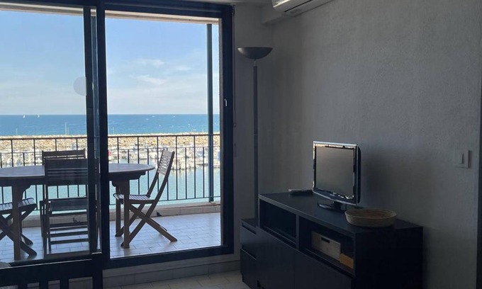 Plage d'Argeles Apartment | Appartement 2 pièces cabine - 5 pers, clim, parking privé, à 50m de la plage - FR-1-388-34