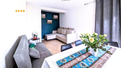 Fontenay-aux-Roses Apartment | Appartement 3 pièces à seulement 5km de Paris - for 2 to 7 Guests !