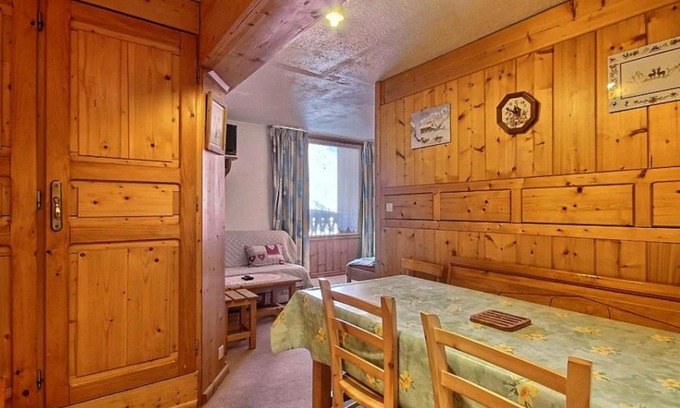 Plagne Centre Apartment | Appartement 4 pers au pied des pistes, accès direct commerces, La Plagne - FR-1-455-122