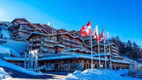Saint-Pierre-de-Clages Apartment | Appartement central Free Parking