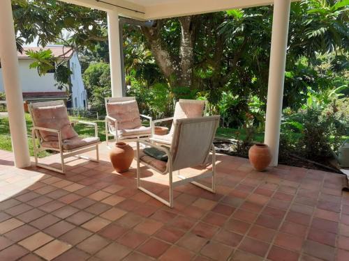 Ducos Apartment | Appartement confortable à Ducos avec terrasse - 107 m² - parking.
