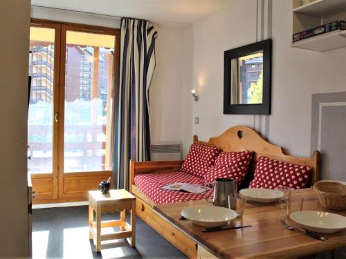 Risoul Apartment | Appartement Cosy 2 Pièces, 6 Couchages, Proche Pistes et Commerces, Balcon Sud-Ouest, Risoul 1850 - FR-1-330-224