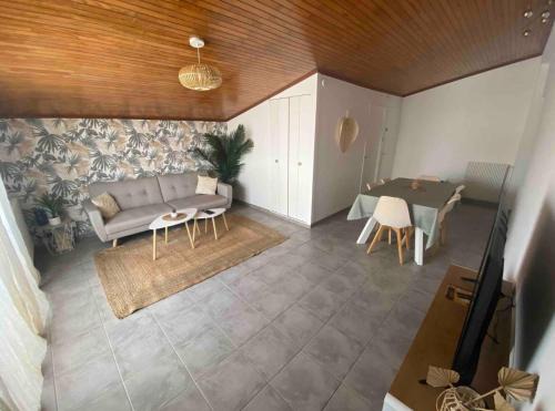 Gujan-Mestras Apartment | Appartement cosy avec Clim et jardin centre de Gujan