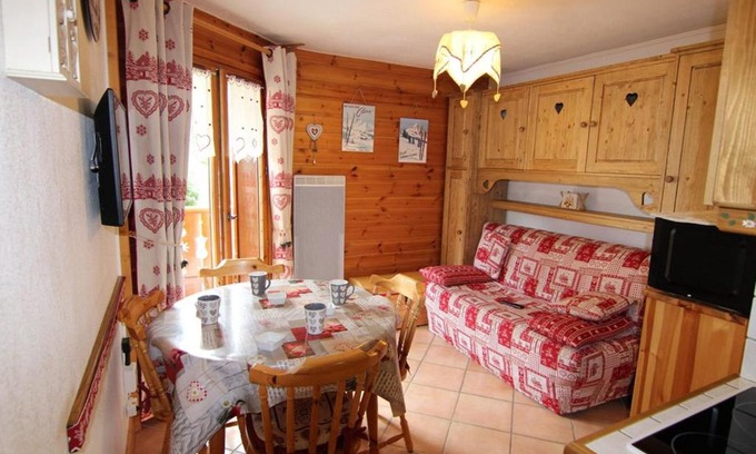 Les Saisies Apartment | Appartement en Forêt des Rennes II, 2 Pièces + Cabine, Balcon, 4 Pers., Proche ESF, Classé 2 Étoiles - FR-1-594-168