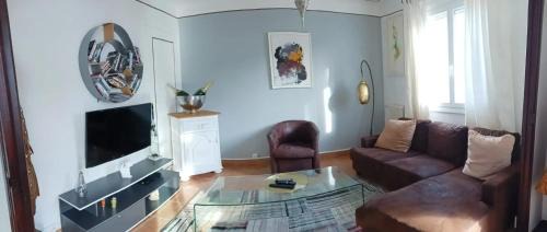Saint-Assiscle Apartment | Appartement moderne à Perpignan avec vue sur la montagne