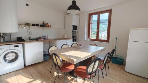 Bussang Apartment | Appartement rénové vue montagne à Bussang centre
