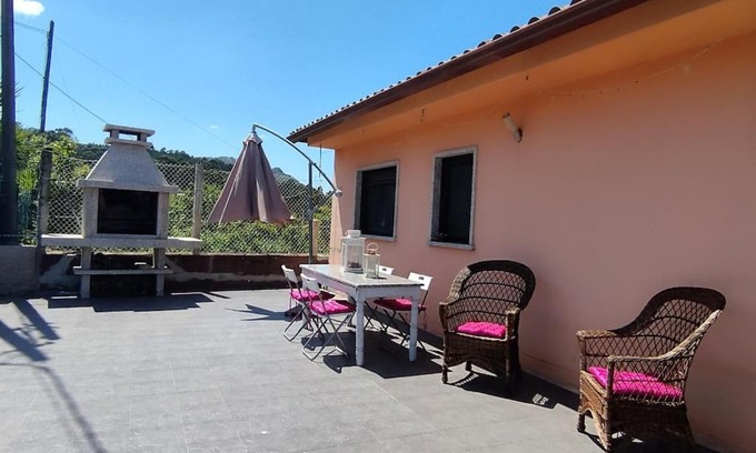 Mos Apartment | apt acogedor con terraza y barbacoa
