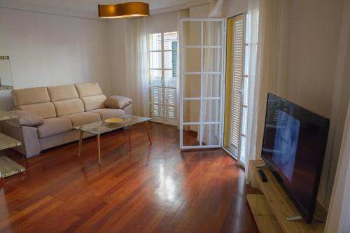 Centro Apartment | APT GIBRALHORCE SUITE by Malaga Picasso Rentals Selection