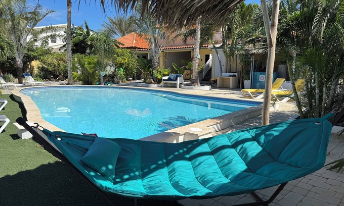 Opal Apartment | Apt Orchid, close to beach and high rise beach front hotels